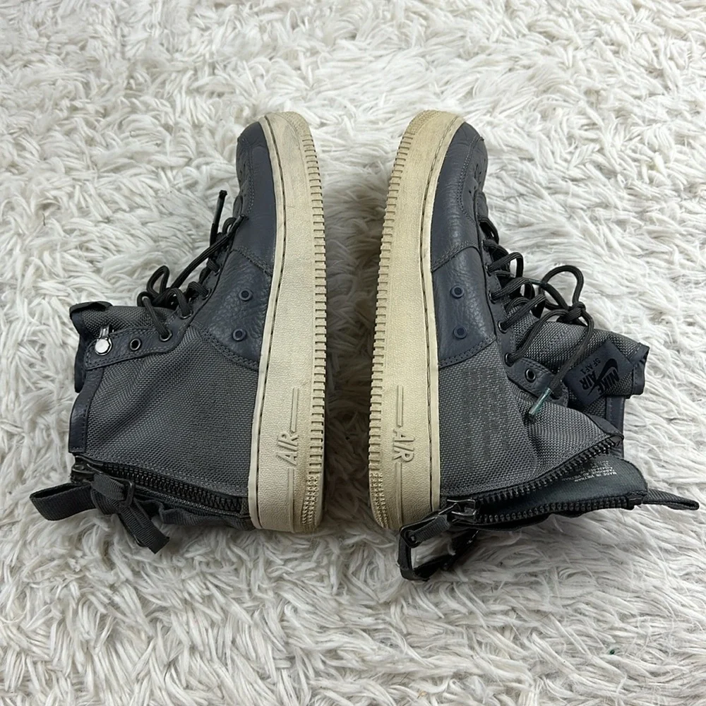 Nike air shoes